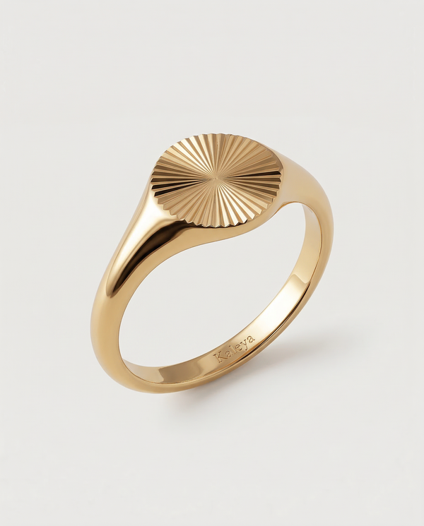 Sunburst Signet Ring in Gold